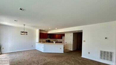 424 Waverly Woods Dr in Harrisburg, PA - Building Photo - Building Photo