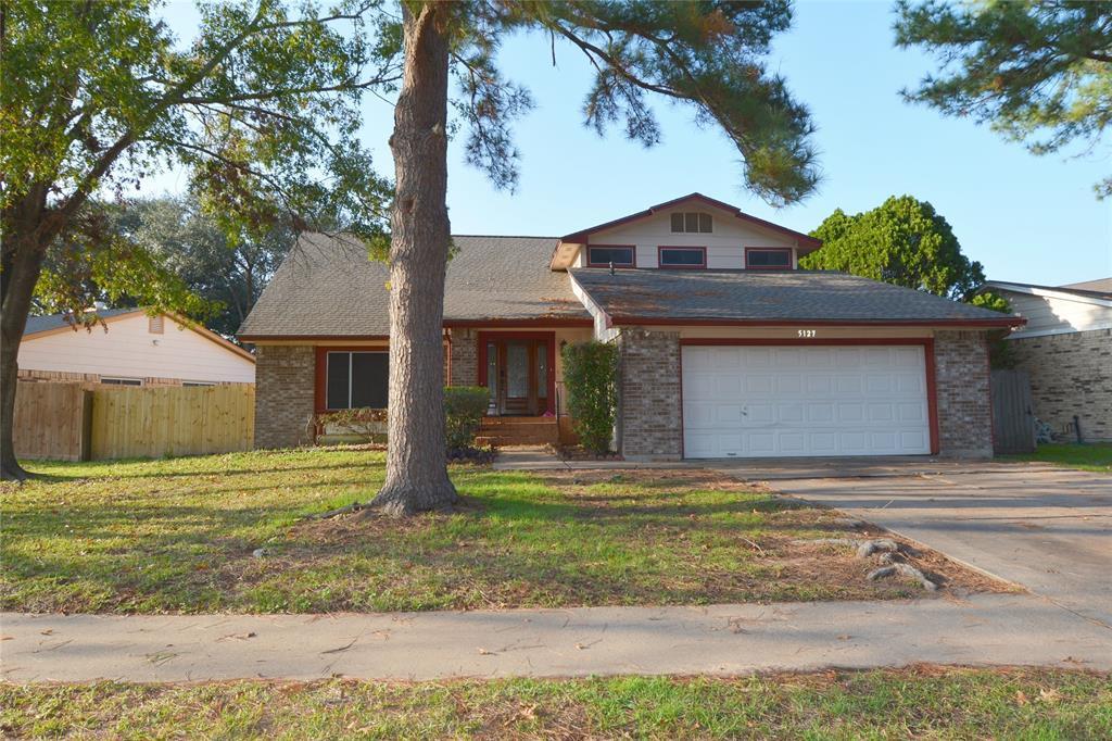 5127 Smokey River Dr in Katy, TX - Building Photo