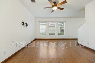 9631 Summer Vail in San Antonio, TX - Building Photo - Building Photo