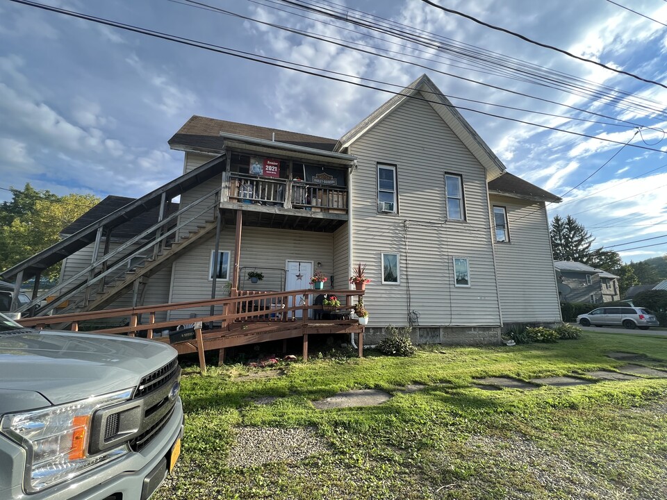 58 Russell St in Canisteo, NY - Building Photo