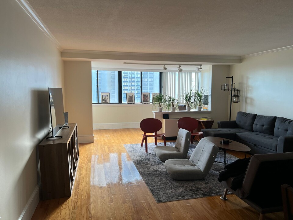 12 Durham St, Unit 4 in Boston, MA - Building Photo