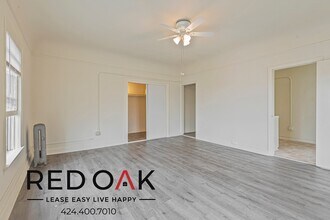 400 S Kenmore Ave in Los Angeles, CA - Building Photo - Building Photo