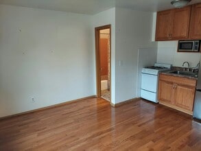 2210 Pillsbury Ave in Minneapolis, MN - Building Photo - Building Photo