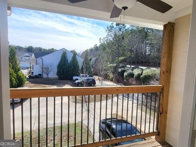 property at 45 Newnan Lakes Dr