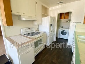 8709 Elden St in La Mesa, CA - Building Photo - Building Photo