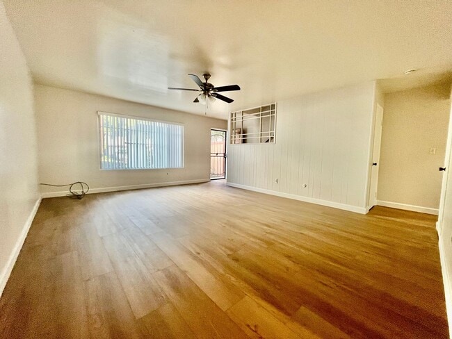 3840 Dove St in San Diego, CA - Building Photo - Building Photo