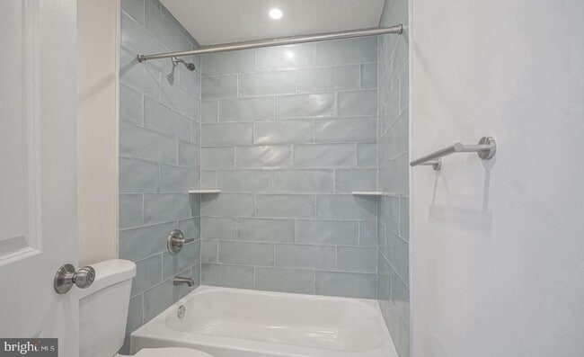 1702 N Gratz St in Philadelphia, PA - Building Photo - Building Photo