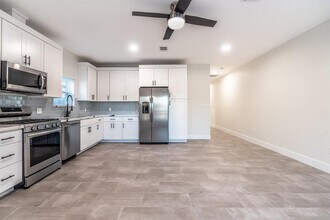 1116 Ryon St in Houston, TX - Building Photo - Building Photo