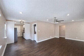 1291 Lorenzo Dr SW in Atlanta, GA - Building Photo - Building Photo