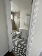 804 Esplanade, Unit #7 in Redondo Beach, CA - Foto de edificio - Building Photo