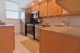 3545 S Ocean Blvd in South Palm Beach, FL - Building Photo - Building Photo