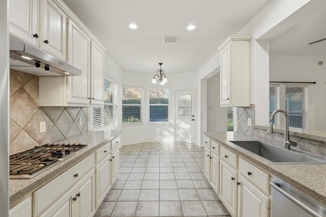 property at 3014 Northshire Ct