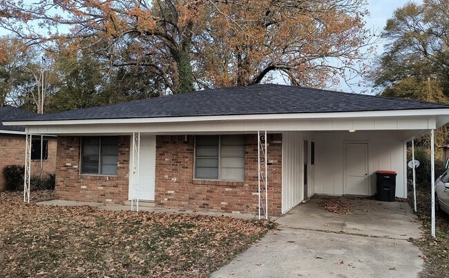 property at 2707 W 27th Ave