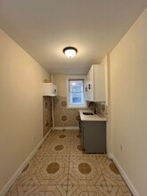 93 W 33rd St in Bayonne, NJ - Building Photo - Building Photo