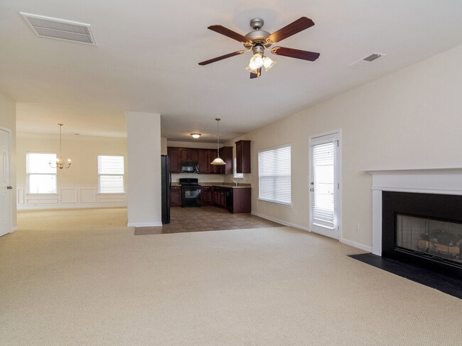 4215 Pointe Vecchio Cir in Cumming, GA - Building Photo - Building Photo