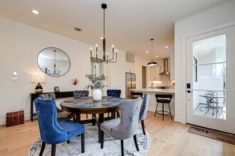 4101 Edison St in Houston, TX - Building Photo - Building Photo