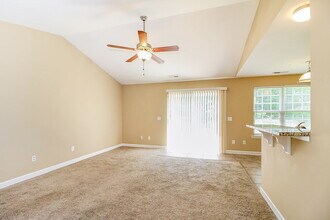 110 Konnoak Village Cir in Winston-Salem, NC - Foto de edificio - Building Photo