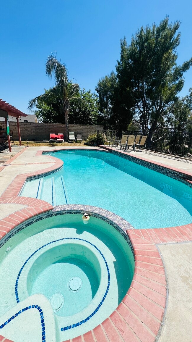 27483 Pamplico Dr