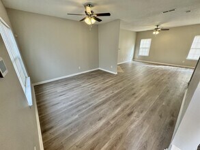 1916 Chadberry Walk in Stockbridge, GA - Foto de edificio - Building Photo