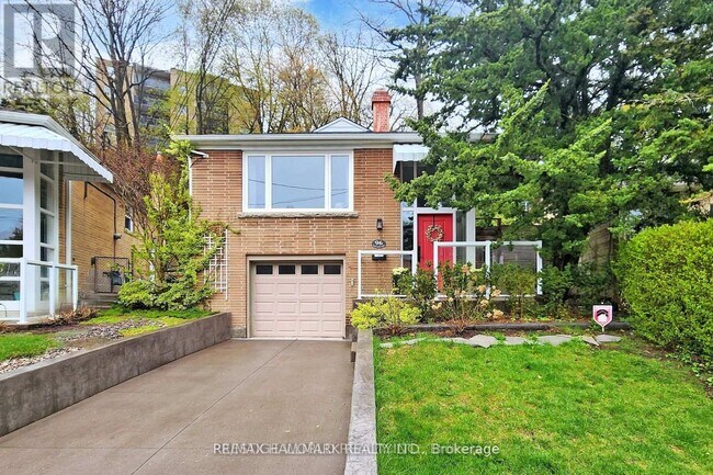96 Glen Davis Crescent in Toronto, ON - Building Photo - Building Photo