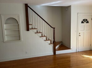 3800 Segovia St, Unit South Unit in Coral Gables, FL - Building Photo - Building Photo