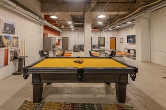 Lyon Apartments in St. Louis, MO - Foto de edificio - Building Photo