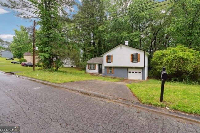 property at 4326 Dogwood Farms Dr