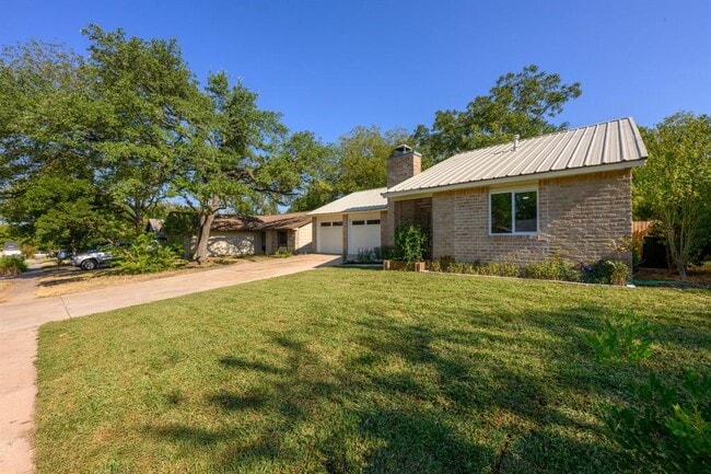 1114 Stoneoak Ln in Austin, TX - Building Photo - Building Photo