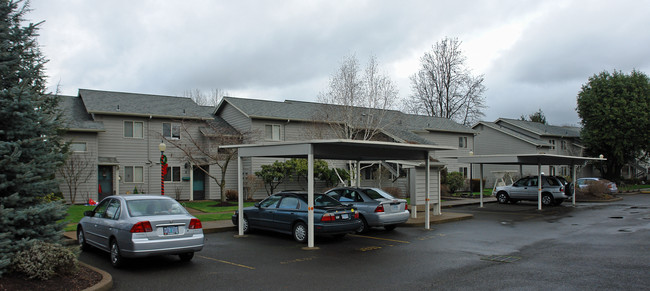 Garrett Estate in Eugene, OR - Building Photo - Building Photo