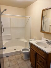 8360 S Mackinaw Ave in Chicago, IL - Building Photo - Building Photo
