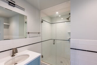 34 Purchase St in Rye, NY - Building Photo - Interior Photo