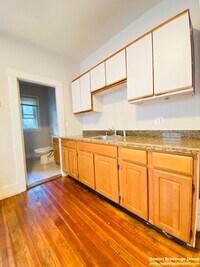 7 Hesston Ter photo'