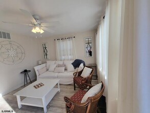 209 N Granville Ave in Margate City, NJ - Building Photo - Building Photo