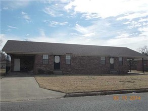 329-332 Robin Dr in Ripley, TN - Building Photo - Building Photo