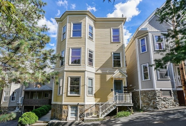 2 Termine Ave, Unit 1
