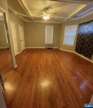 33 Monroe Pl in Bloomfield, NJ - Building Photo - Building Photo