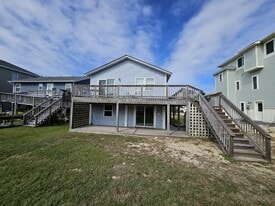 110 Knight Ct in Kill Devil Hills, NC - Building Photo
