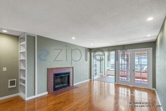 1301 Quarry Ct in Richmond, CA - Foto de edificio - Building Photo