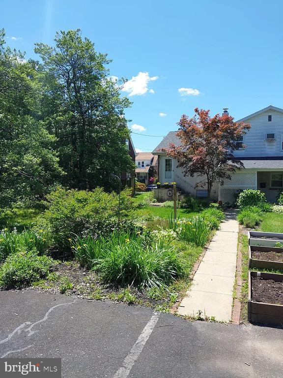 121 E 5th St in Lansdale, PA - Building Photo - Building Photo