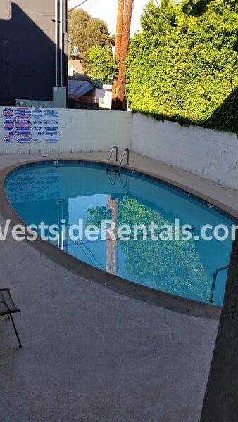942 N Gardner St, Unit #101