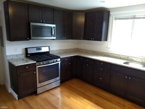 28 Clay St-Unit -Unit 1 in Cambridge, MA - Building Photo - Building Photo