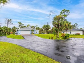 2820 22nd Ave SE in Naples, FL - Building Photo - Building Photo