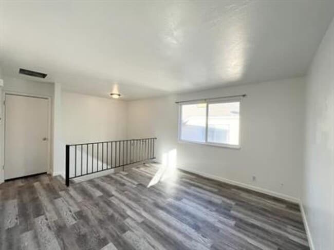 property at 4742 W Arlington Park Dr
