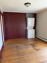 6452 Collamer Rd, Unit # 2 in East Syracuse, NY - Foto de edificio - Building Photo