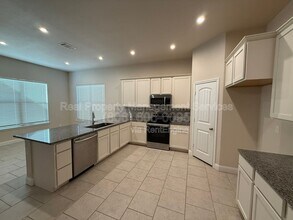 7115 90th St in Lubbock, TX - Building Photo - Building Photo