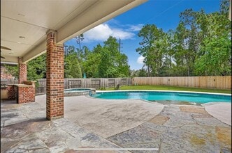 11822 Bandera Creek Ln in Humble, TX - Foto de edificio - Building Photo