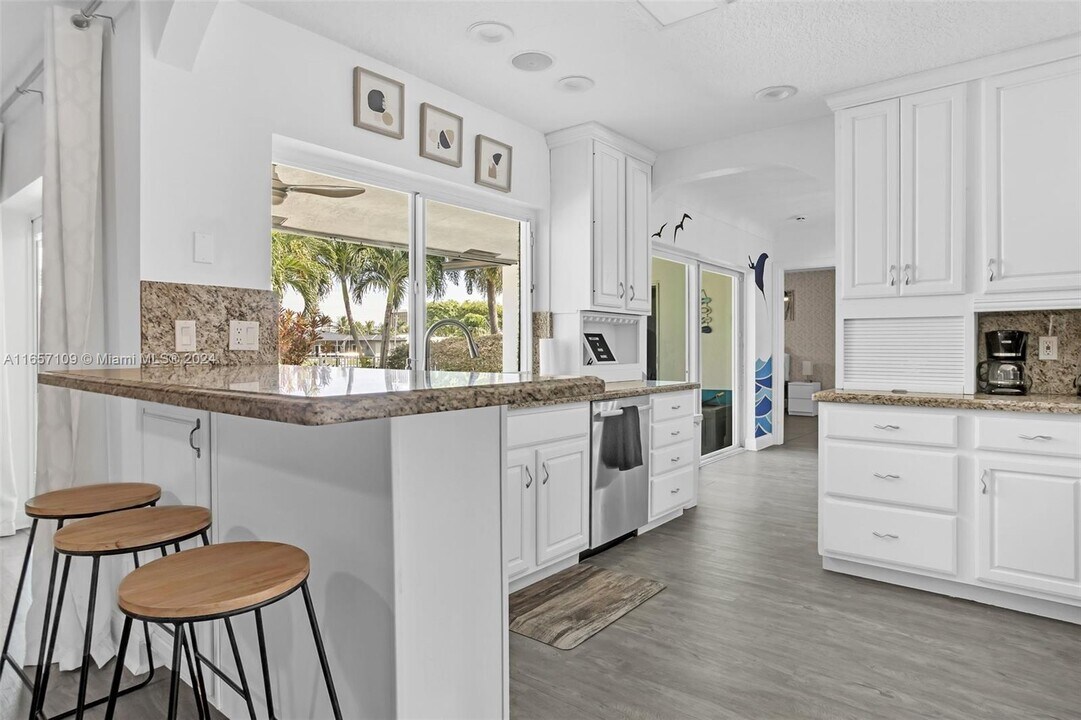 5220 NE 26th Ave in Fort Lauderdale, FL - Building Photo