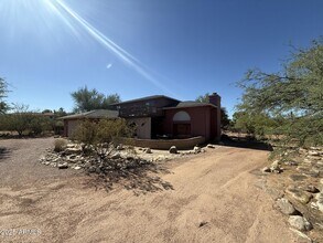 5081 N Bear Canyon Rd in Tucson, AZ - Building Photo - Building Photo