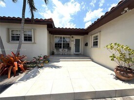1840 SW 29th Ave in Miami, FL - Building Photo
