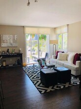 800 N Miami Ave in Miami, FL - Foto de edificio - Building Photo